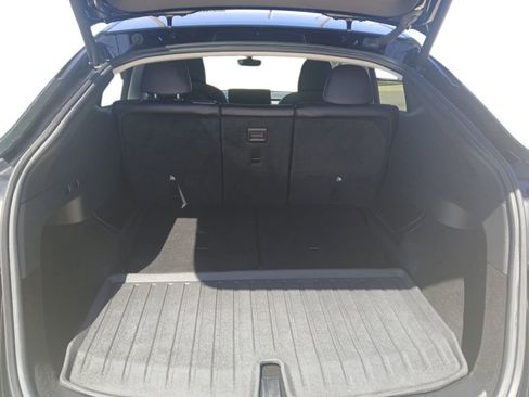 Used 2022 Tesla Model Y Long Range image 19