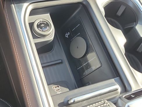 New 2027 Ford Expedition Platinum w/ Driver's Package RWD image 32