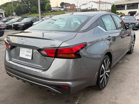 Used 2020 Nissan Altima 2.5 SR FWD image 10