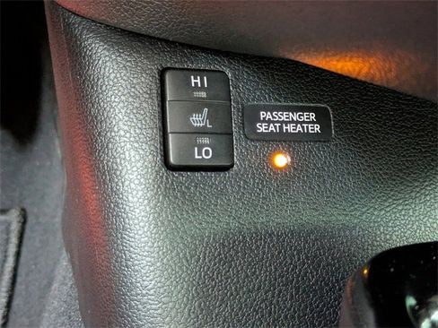 Used 2019 Toyota Prius Prime Premium image 22