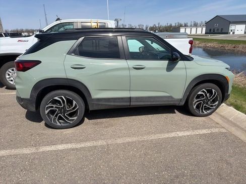 Used 2024 Chevrolet TrailBlazer RS w/ Convenience Package AWD/4WD image 6