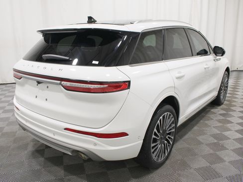 Certified 2022 Lincoln Corsair AWD w/ Premium Package image 30