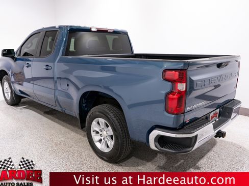 Used 2024 Chevrolet Silverado 1500 LT RWD image 3