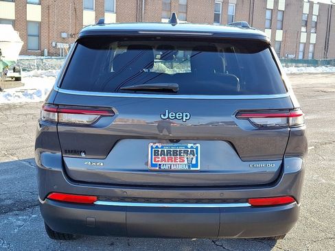 Used 2023 Jeep Grand Cherokee L Laredo image 5
