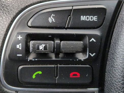 Used 2018 Kia Sportage LX image 19