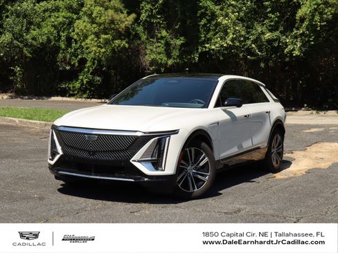 Used 2024 Cadillac Lyriq Luxury RWD image 1