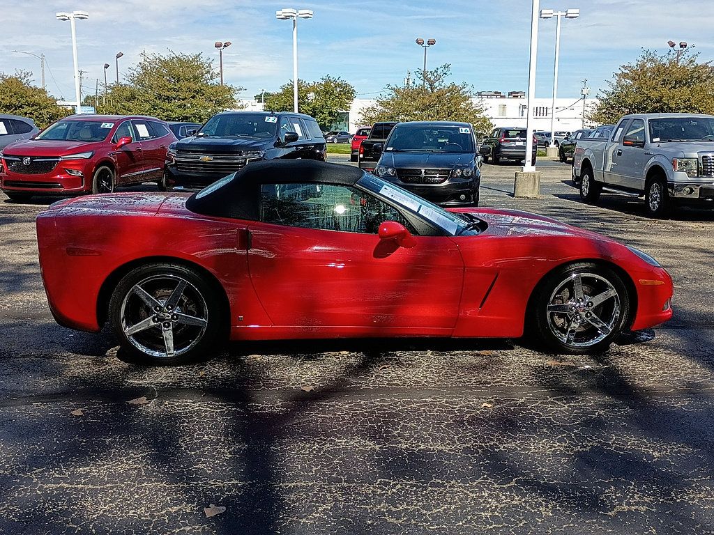 Used 2008 Chevrolet Corvette Convertible w/ Preferred Equipment Group RWD image 2