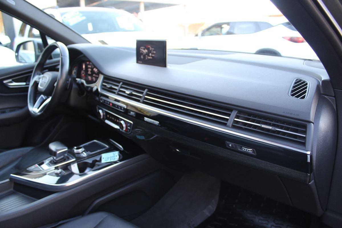 Used 2017 Audi Q7 3.0T Premium Plus AWD/4WD image 19