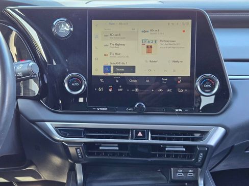 Used 2024 Lexus RX 350 FWD w/ Technology Package image 13