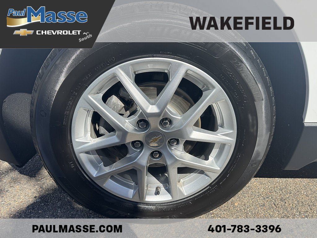 Used 2024 Chevrolet Equinox LT FWD image 11