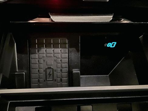 Used 2024 Ford F350 Lariat w/ Lariat Ultimate Package image 31