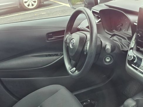 Used 2024 Toyota Corolla LE FWD image 16