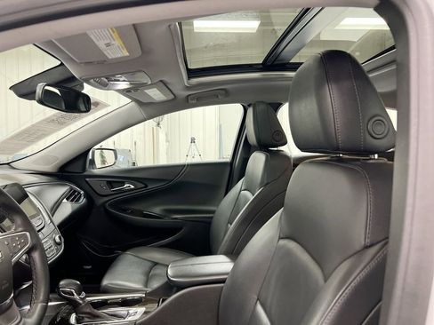 Used 2024 Chevrolet Malibu LT FWD image 20