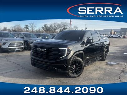 Used 2022 GMC Sierra 1500 Elevation w/ Elevation Premium Package