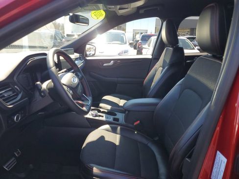Used 2024 Ford Escape ST-Line w/ Tech Pack #1 AWD/4WD image 8