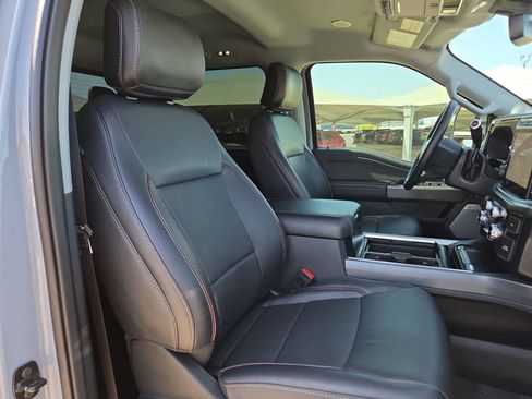 Used 2024 Ford F250 Lariat w/ Lariat Ultimate Package AWD/4WD image 18