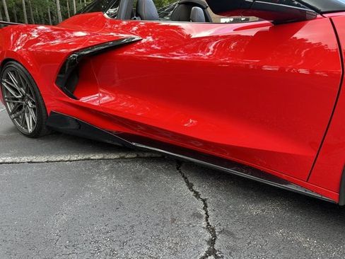 Used 2021 Chevrolet Corvette Stingray Premium Conv w/ Z51 Performance Package RWD image 19