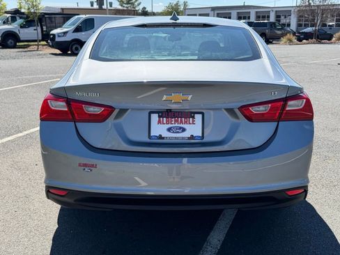 Used 2023 Chevrolet Malibu LT image 4