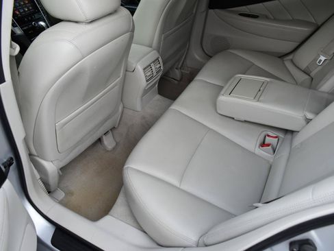Used 2017 INFINITI Q50 3.0t Premium RWD image 26