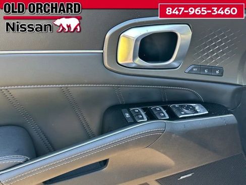 Used 2023 Kia Sorento SX image 9