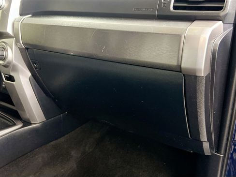 Used 2018 Toyota 4Runner SR5 Premium image 34