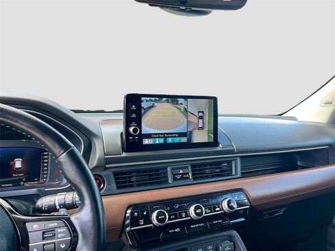 Used 2024 Honda Pilot Elite image 14