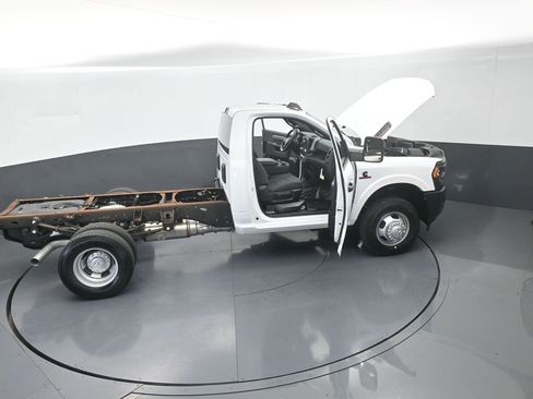 Used 2024 RAM 3500 Tradesman RWD image 59