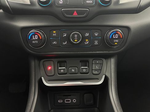 Used 2021 GMC Terrain SLT AWD/4WD image 27