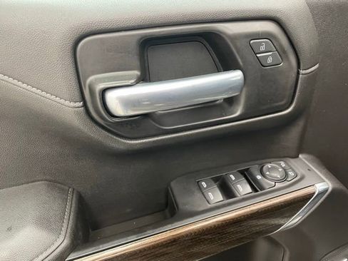 Certified 2021 Chevrolet Silverado 1500 LT Trail Boss w/ Convenience Package II image 11