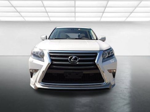 Used 2018 Lexus GX 460 Luxury image 3