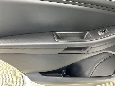 Used 2024 Ford Edge SEL image 16