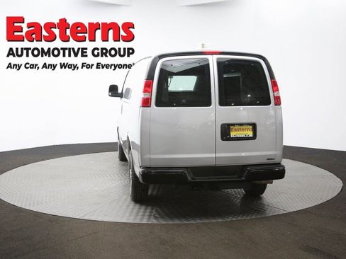 Used 2018 Chevrolet Express 2500 w/ Enhanced Convenience Package image 61