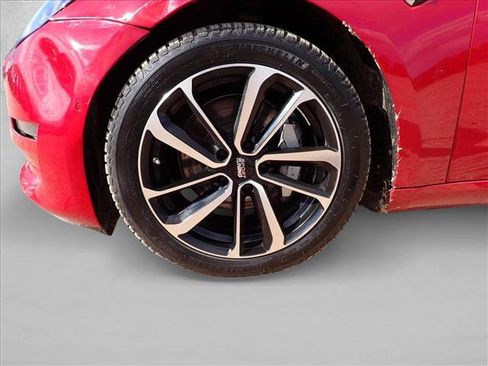 Used 2018 Tesla Model 3 Long Range AWD/4WD image 3