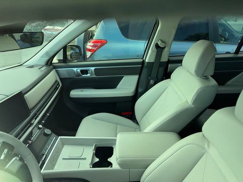 Used 2024 Hyundai Santa Fe SEL FWD image 21