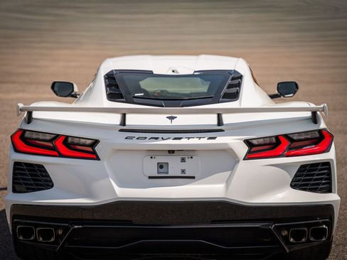 Used 2025 Chevrolet Corvette Stingray Preferred Cpe w/ Z51 Performance Package image 18