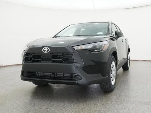 New 2026 Toyota Corolla Cross L image 32