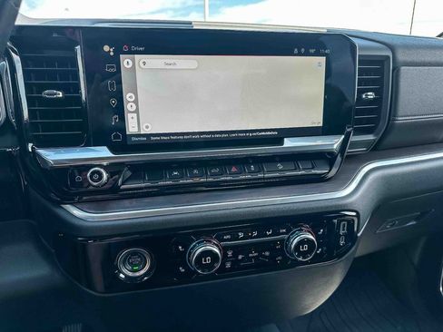 Used 2022 GMC Sierra 1500 SLT AWD/4WD image 30