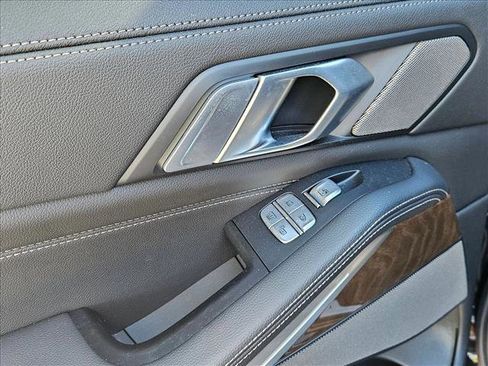 Used 2020 BMW X7 xDrive40i w/ Executive Package image 14