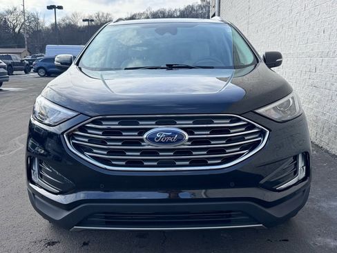 Certified 2023 Ford Edge Titanium image 3