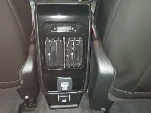 Used 2023 Jeep Compass Altitude image 12