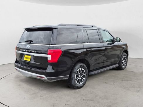 Certified 2024 Ford Expedition XLT AWD/4WD image 5