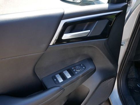 Used 2024 Mitsubishi Outlander SE AWD/4WD image 15