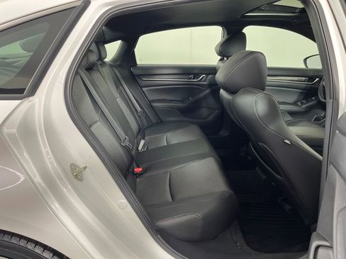 Used 2019 Honda Accord Sport image 15