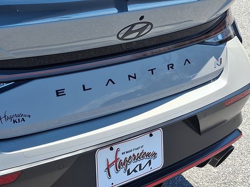 Used 2025 Hyundai Elantra N FWD image 31