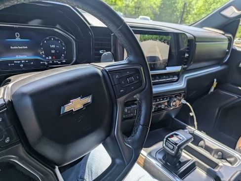 Used 2023 Chevrolet Silverado 1500 High Country AWD/4WD image 34