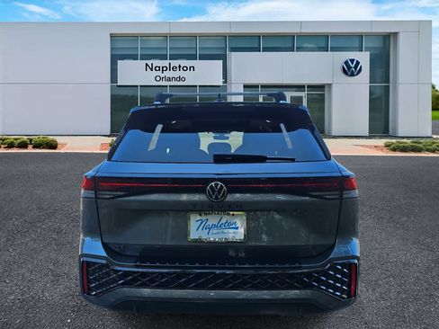 New 2026 Volkswagen Tiguan SE R-Line FWD image 6