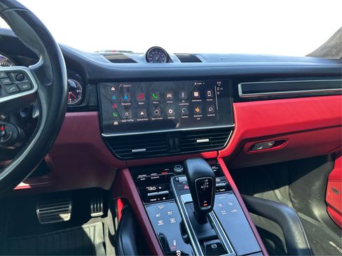 Used 2022 Porsche Cayenne GTS AWD/4WD image 14