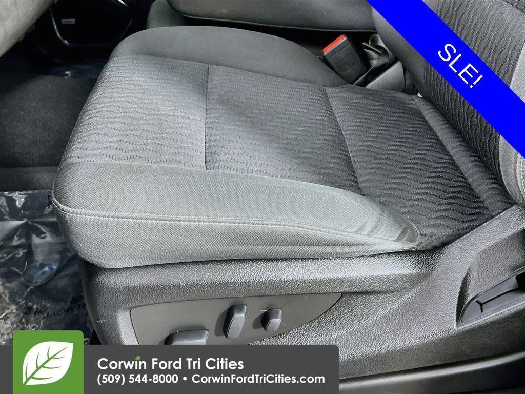 Used 2020 GMC Yukon XL SLE AWD/4WD image 24