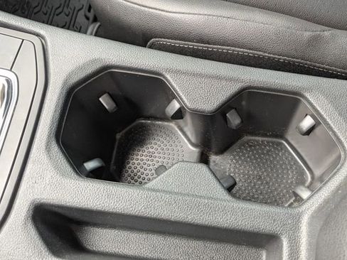 Used 2019 Volkswagen Jetta SE image 17