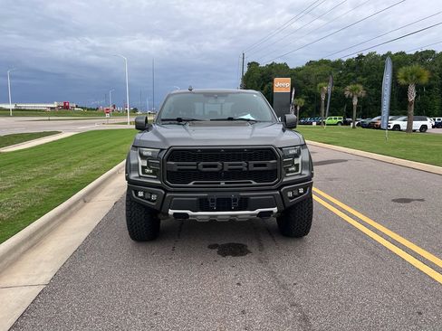 Used 2019 Ford F150 Raptor w/ Equipment Group 802A Luxury AWD/4WD image 2